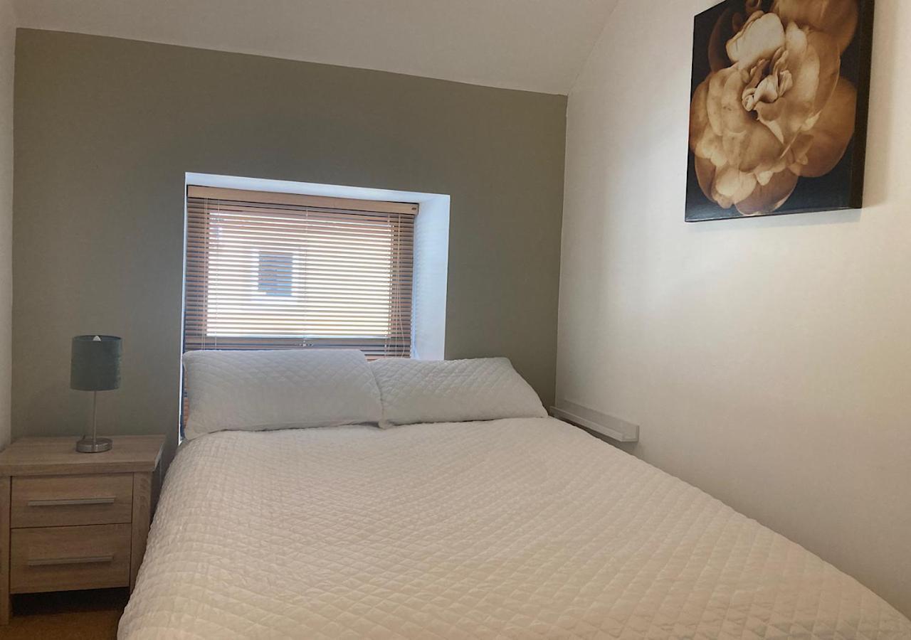 Kilaturley House Apartment 斯温福德 外观 照片